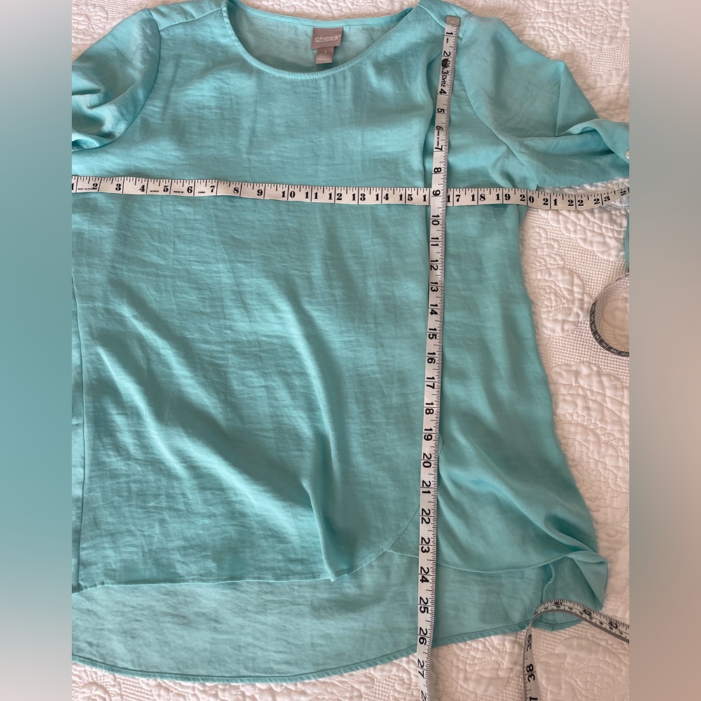 Chico’s teal blue silky flowy blouse 3/4 roll tab sleeve, size 1 - Picture 2 of 6